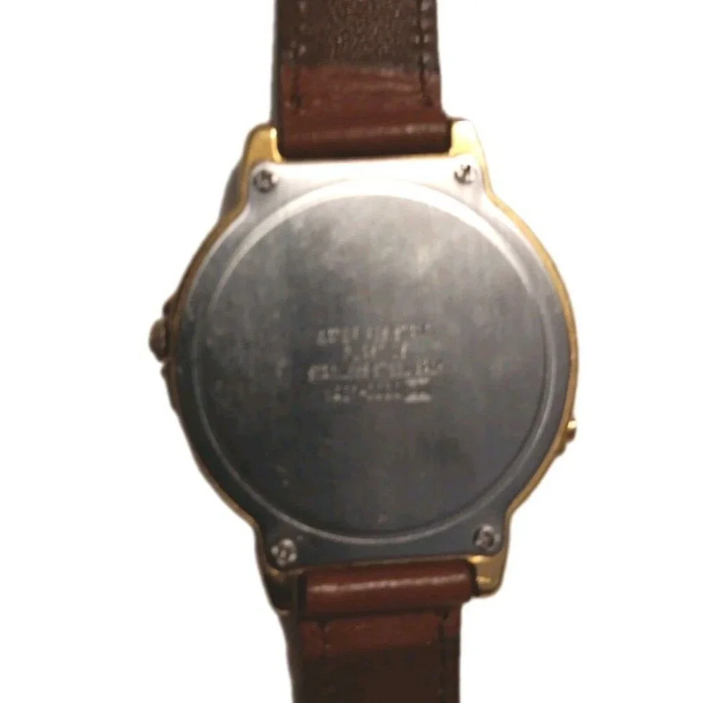 Mickey Mouse Watch, Dancing